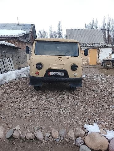 Транспорт: УАЗ 452 Buhanka: 1983 г., Механика, Бензин, Пикап — 1
