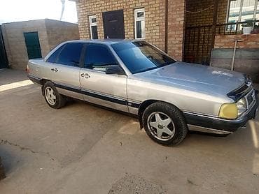 Audi 100: 1987 г., 1.8 л, Кол менен иштөөчү, Бензин, Седан — 2
