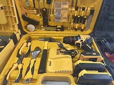 Набор инструментов в чемодане с аккумуляторной дрелью-шуруповертом