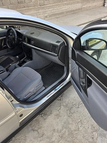 mini car: Opel Vectra: 2002 г., 1.8 л, Механика, Бензин, Седан — 8