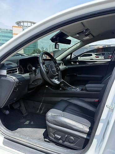 Продажа авто: Kia K5: 2022 г., 2 л, Автомат, Газ, Седан — 9