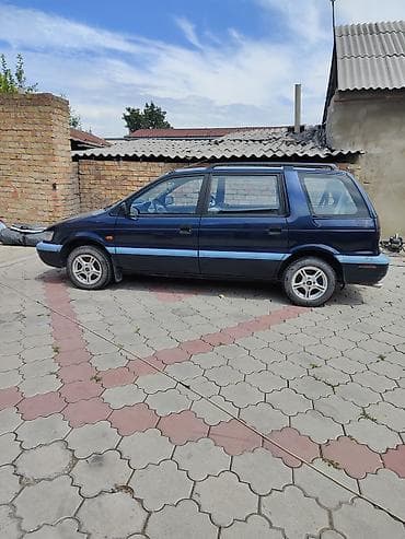 Унаа сатуу: Mitsubishi Space Wagon: 1995 г., 1.8 л, Кол менен иштөөчү, Бензин, Вэн/Минивэн — 2
