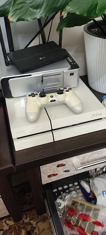 игры для плейстейшен 3 купить: Игровая консоль Sony PlayStation 4 (PS4) белого цвета. Комплектация и — 1