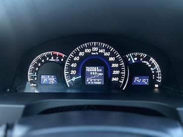 old man: Toyota Camry: 2012 г., 2.5 л, Автомат, Бензин, Седан — 5
