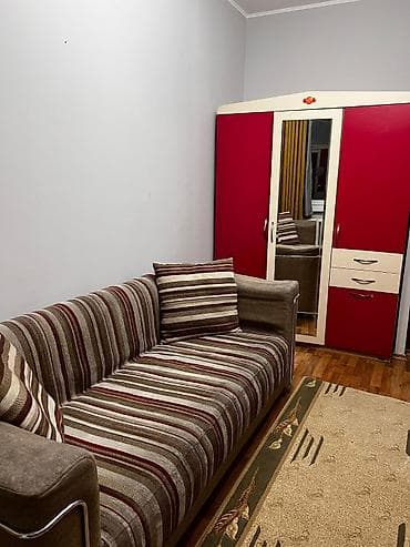 микрорайоны: 3 комнаты — 4