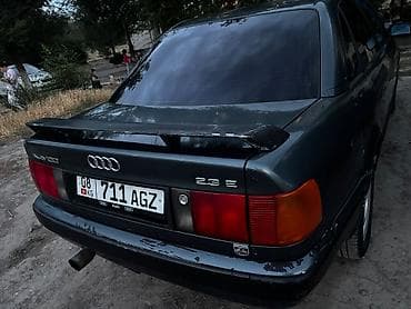 Audi 100: 1990 г., 2.3 л, Механика, Бензин, Седан — 5