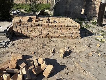 старый сервант: Кирпич полнотелый керамический, разобранный со строения. - Материал — 4