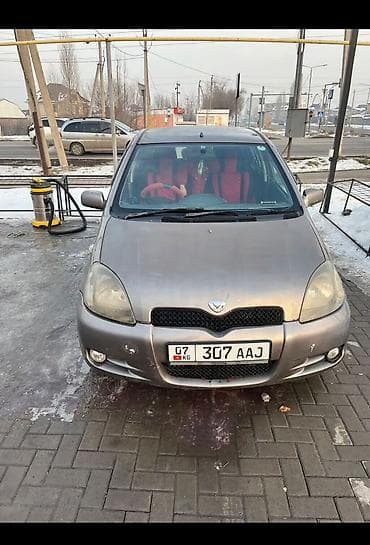 corolla spacio: Toyota Vitz: 2000 г., 1.3 л, Автомат, Бензин, Хэтчбэк — 3