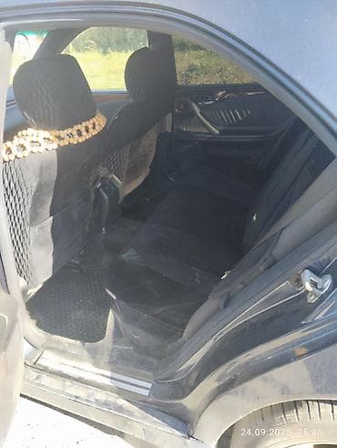 x 7: Mercedes-Benz E-Class: 1997 г., 2.3 л, Автомат, Бензин, Седан — 6