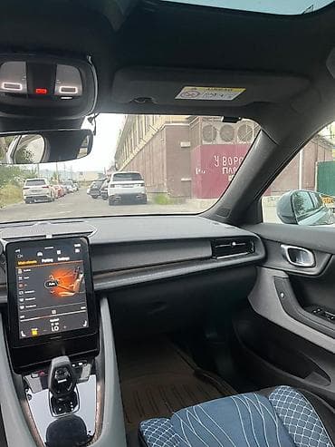 e2 byd: Электромобиль Polestar 2, лифтбек серого цвета. Кузов и экстерьер: - — 1