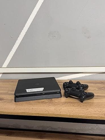 Техника и электроника: PlayStation 4 Slim + 2 геймпада DualShock 4 Комплект: - Консоль Sony — 1