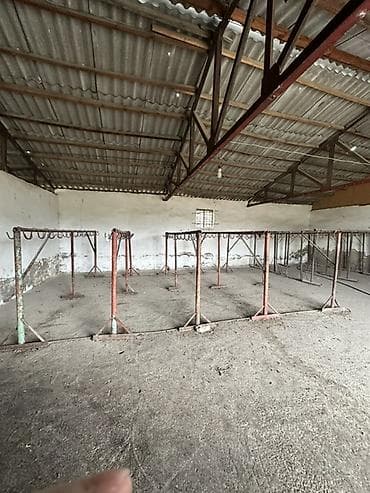 хранение: Металлические стойки/рамы для сушки и развески мясо Описание: - — 3