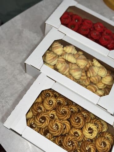 Продукты питания: Ассорти домашней выпечки в коробках - Мини-рогалики из дрожжевого — 6