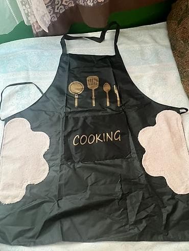 кухонный фартук: Кухонный фартук «COOKING» с полотенцами на боках - Материал: плотная — 1