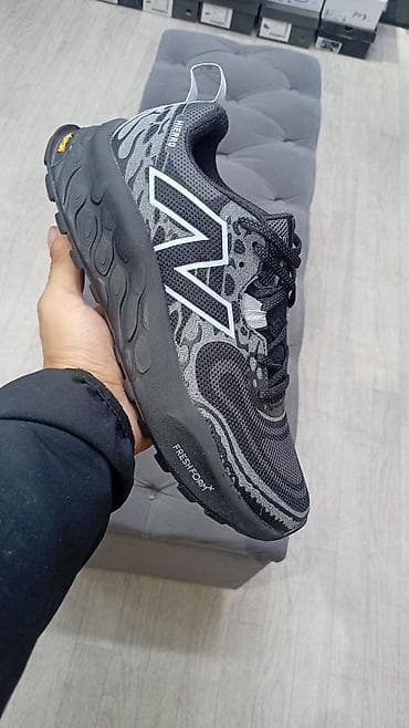 Мужские кроссовки, 40, New Balance, Новый, цвет - Черный, Бесплатная доставка