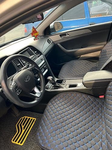 srv 2: Renault : 2019 г., 2 л, Вариатор, Газ, Седан — 1