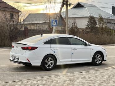 sanat: Hyundai Sonata: 2018 г., 2 л, Типтроник, Газ, Седан — 5