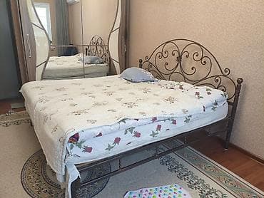 Столдор: Пара кованых журнальных столиков с стеклянными столешницами. размеры — 7