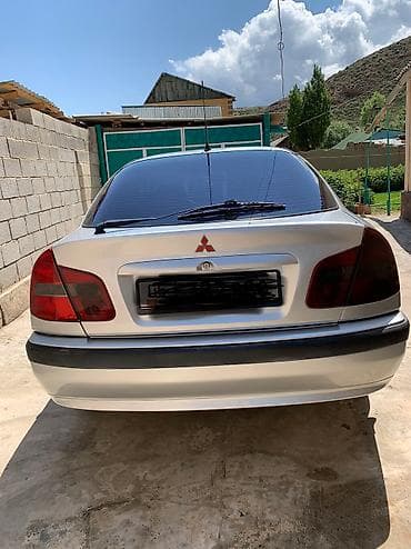 mersedes actros: Mitsubishi Carisma: 2003 г., 1.6 л, Ручные, Бензин, Седан — 2