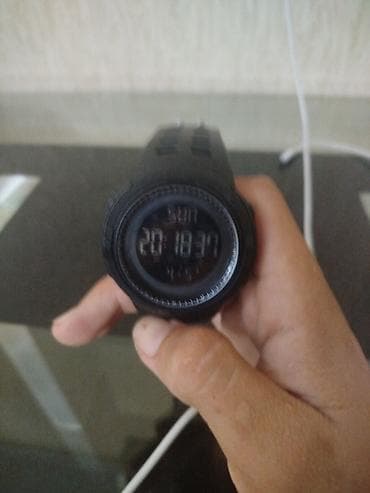 часы наручные электронные: Спортивные часы часы, Таймер и секундомер, Унисекс — 1