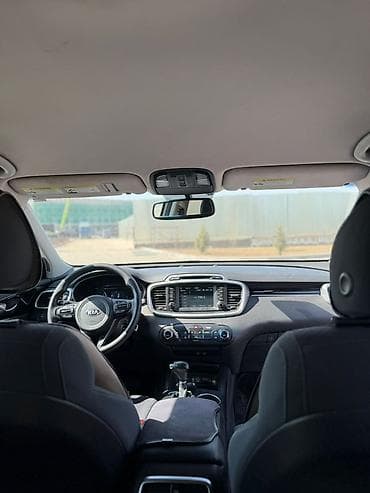 Продажа авто: Kia Sorento: 2017 г., 2.4 л, Автомат, Бензин, Кроссовер — 1