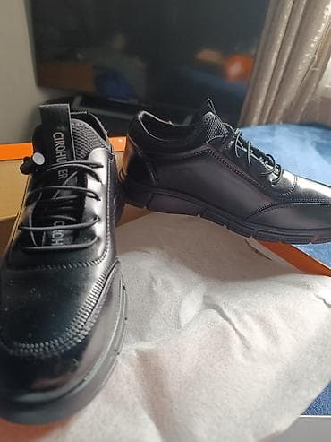 Босоножки, сандалии, шлепанцы: Мужские- подростковые повседневные кроссовки/кеды CIROHUN (надпись на — 3