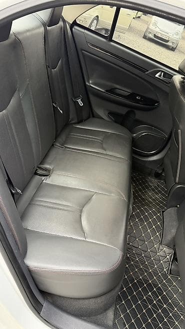 машина byd e5: BYD E5: 2019 г., Электромобиль, Седан — 9