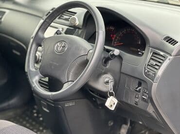 печка ауди а4: Toyota Ipsum: 2004 г., 2.4 л, Автомат, Бензин, Вэн/Минивэн — 9