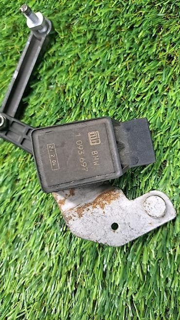 е61: Датчик высоты дорожного просвета BMW е39, е81, е82, е90, е87, е60 — 4