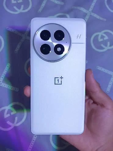 iphone dr: OnePlus 13, Б/у, 256 ГБ, цвет - Белый — 1