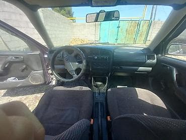 газел 3302: Volkswagen Golf: 1995 г., 1.8 л, Автомат, Бензин, Хэтчбэк — 9