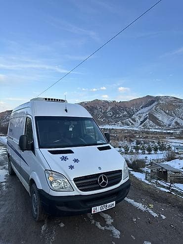 продаю женскую обувь: Рефрижераторный фургон Mercedes‑Benz Sprinter средняя база Грузовой — 1