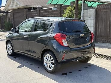 спитер: Chevrolet Spark: 2021 г., 1 л, Вариатор, Бензин, Хэтчбэк — 4