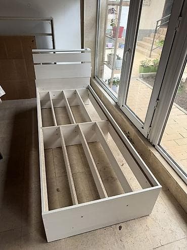 Кровати: Продаю Две кровати Одна одиночная Другая полтора без матрасов в — 2