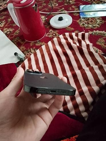 Apple iPhone: IPhone 14 Pro, Б/у, 256 ГБ, Черный, 77 % — 2