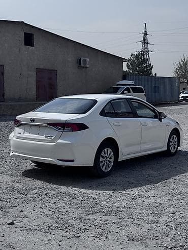 rav4 1996: Toyota Corolla: 2021 г., 1.8 л, Вариатор, Гибрид, Седан — 5