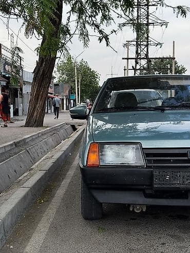 Унаа сатуу: ВАЗ (ЛАДА) 2109: 2002 г., 1.5 л, Кол менен иштөөчү, Бензин, Хетчбек — 4
