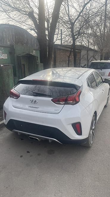 hyundai verna: Hyundai Veloster: 2020 г., 1.4 л, Автомат, Бензин, Хэтчбэк — 4