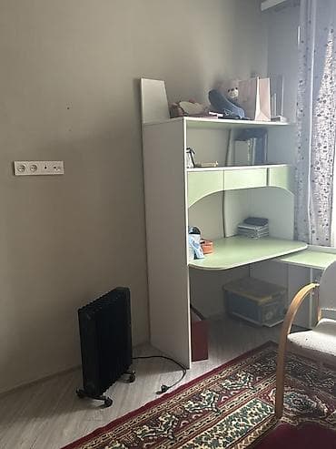 Свежий ремонт Одна женшина Срочно с поселением национальность