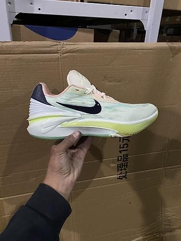 Кроссовки Nike Paul George (серия PG) — баскетбольная модель с