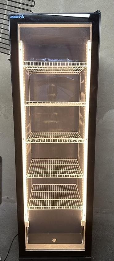 Холодильное оборудование: Для напитков, Для молочных продуктов, Кондитерские, Китай, Б/у — 2