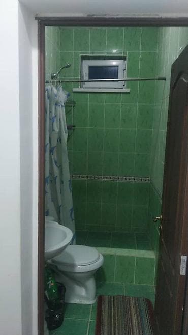 продаю дом ала тоо 1: Продаётся коттедж, расположенный на иссык-куле г Чолпон-Ата в районе — 3