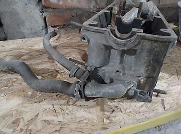 мотор cdi: Головка блока цилиндров BMW, чугун/алюминий, рядная «шестёрка» — 4