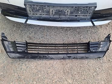 бампер приус: Решетка радиатора Toyota Б/у — 2