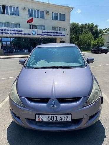1 nz: Mitsubishi Grandis: 2003 г., Минивэн — 1
