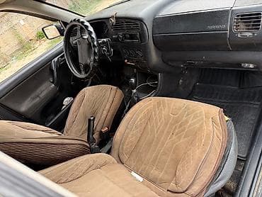 e klass: Volkswagen Golf: 1995 г., 2 л, Механика, Бензин, Хэтчбэк — 10