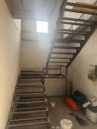 Үйдү ижарага алам: Үй, 211 м², 4 бөлмө, Менчик ээси, ПСО (өз алдынча бүтүрүү) — 3