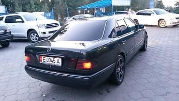 динамики на мерс: Mercedes-Benz E-Class: 1995 г., 2.3 л, Седан — 3