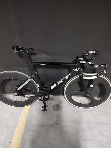 BXT Без дербана Компоненты: Вилсет: передний карбон лопасть, задний — 8