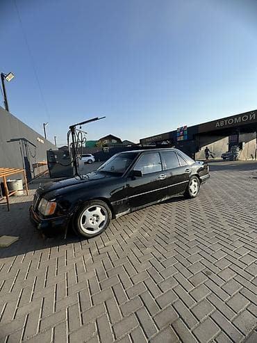 Mercedes-Benz W124: 1995 г., 2.8 л, Механика, Бензин, Седан — 8